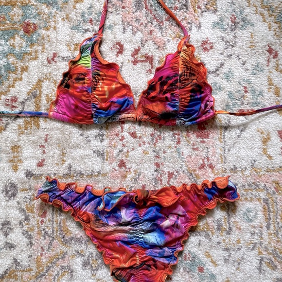 Multi-color Brazilian bikini with keyhole cutout & tie - size S - Picture 1 of 2